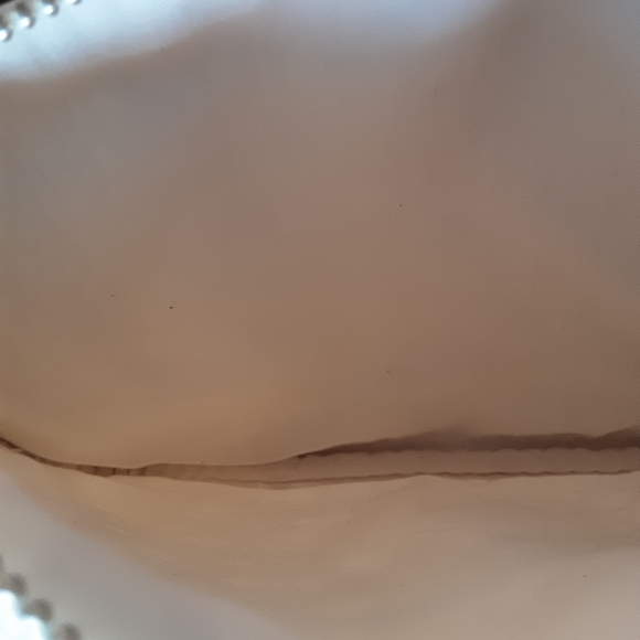 Chloe Pouch - Picture 3 of 5